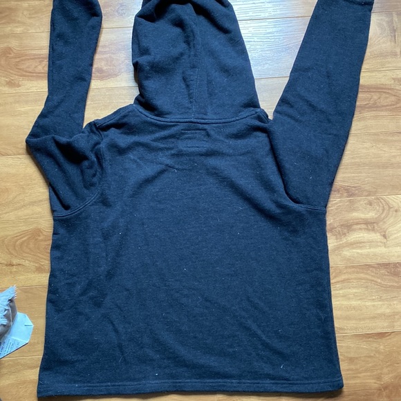 Roots Hoodie with Ombré logo size Medium - Picture 3 of 3